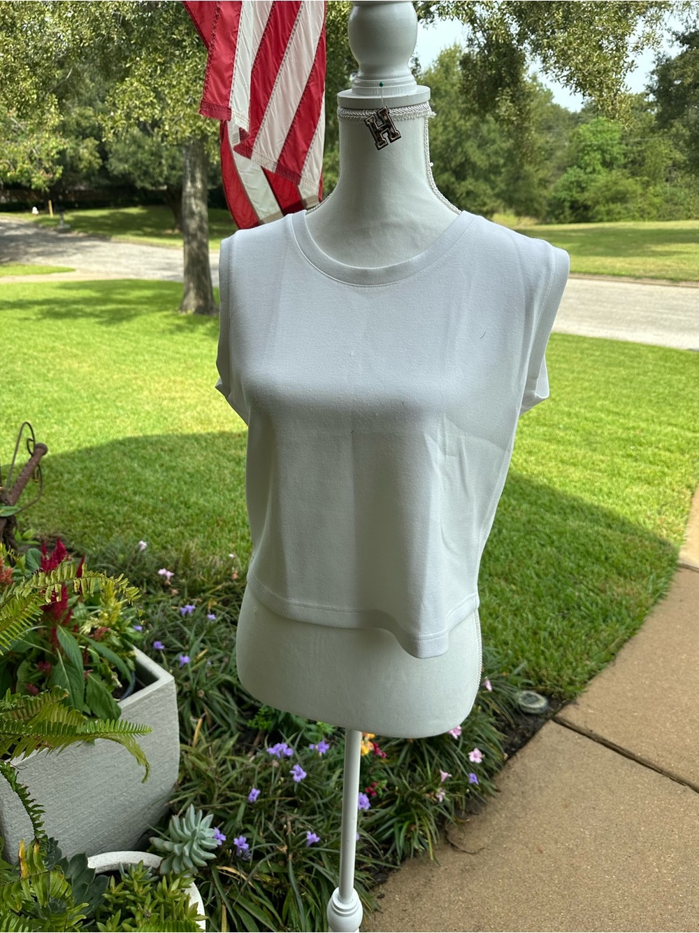 Vintage White Cropped Sleeveless Tank